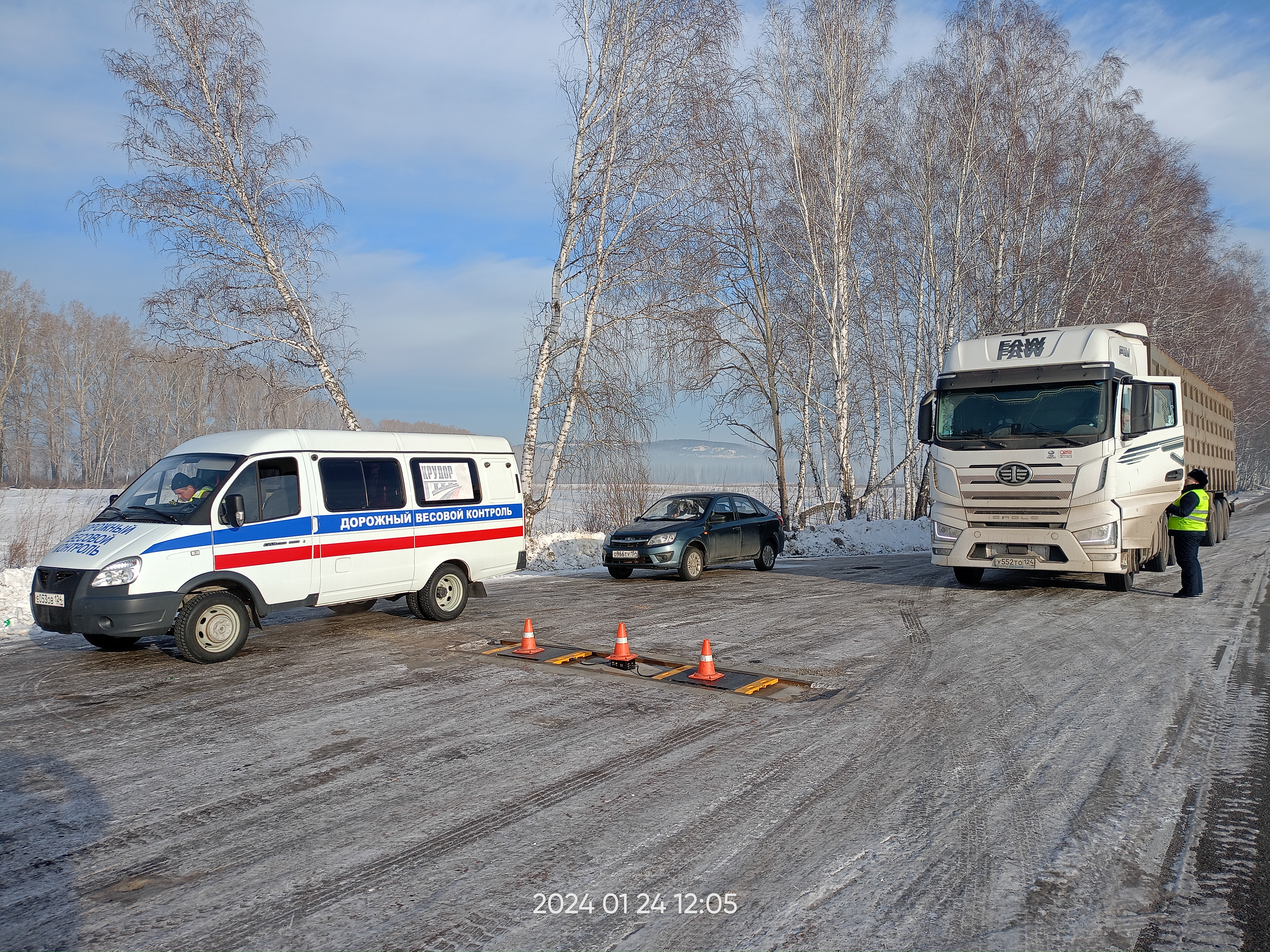 Совместный рейд на а/д Уяр -Заозерный